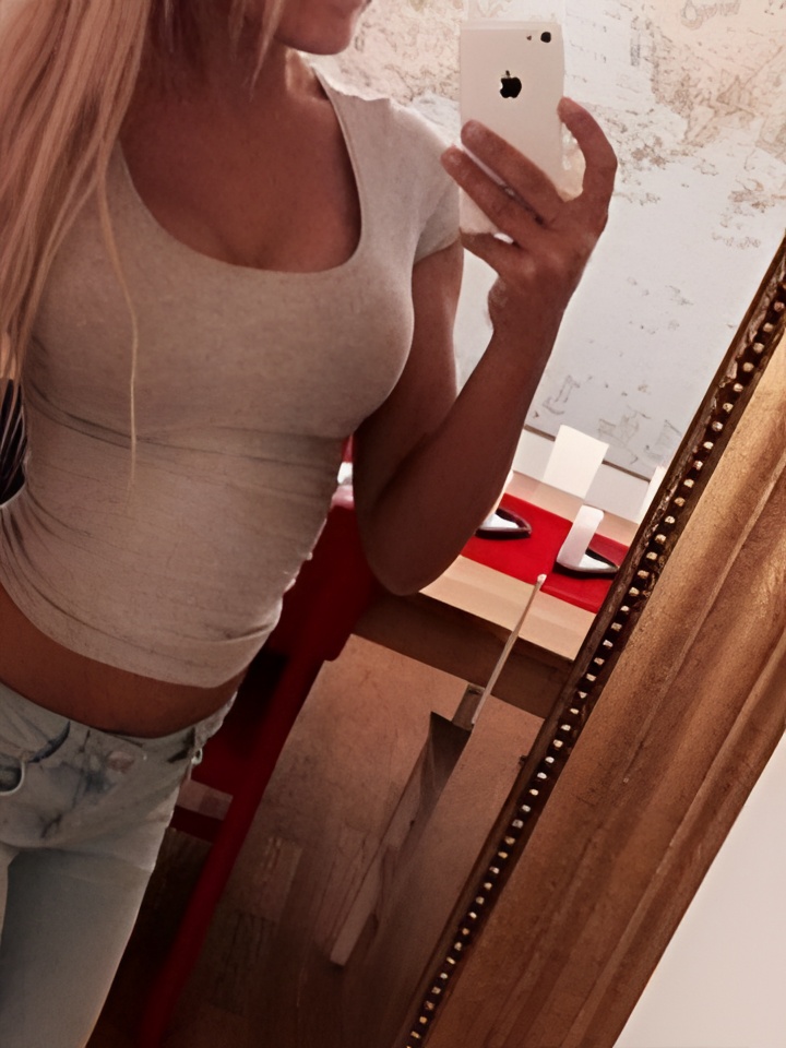 Юлия привлекальеная девушка из Апшеронск цена от 2500 руб