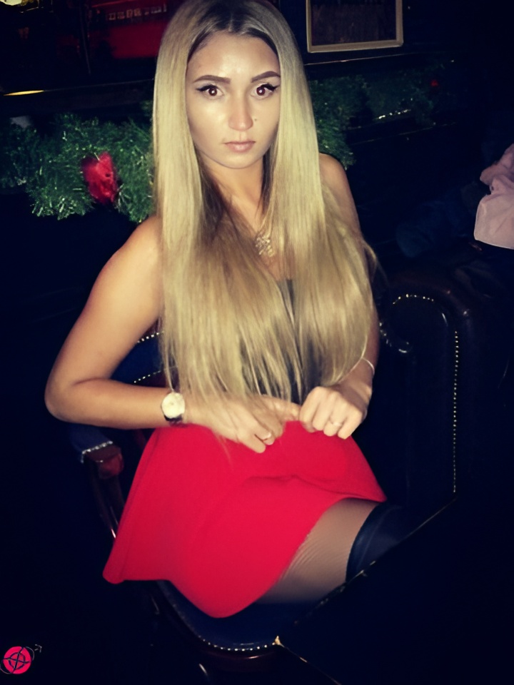 Юлия привлекальеная девушка из Апшеронск цена от 4000 руб