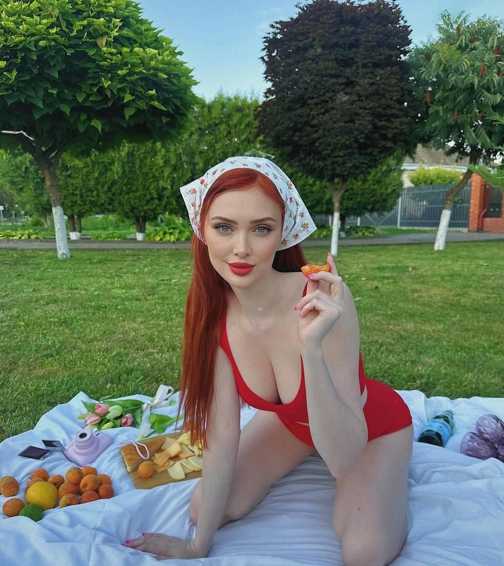 Лена привлекальеная девушка из Апшеронск цена от 6000 руб