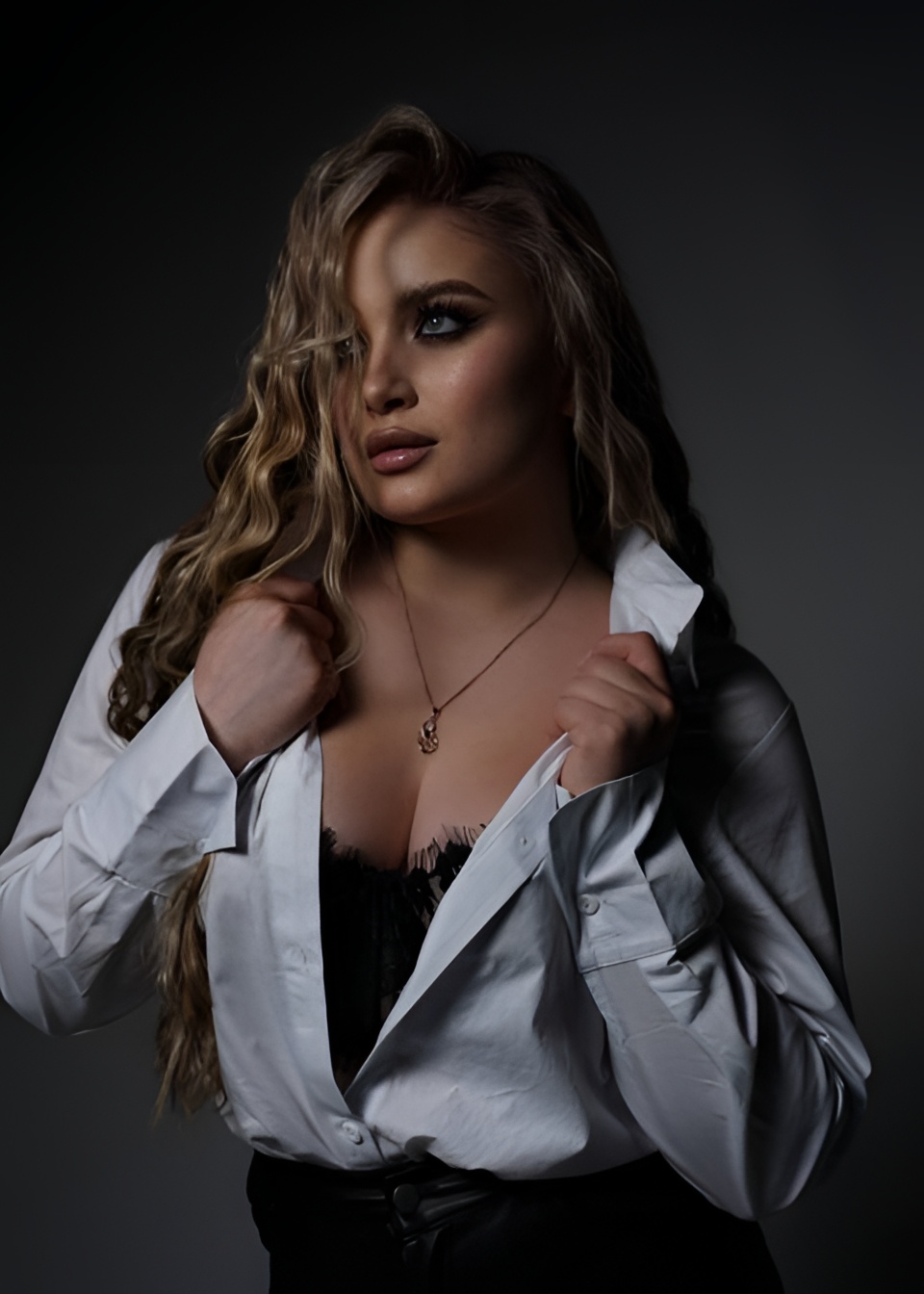 Алиса привлекательная девушка из Апшеронск цена от 6000 руб