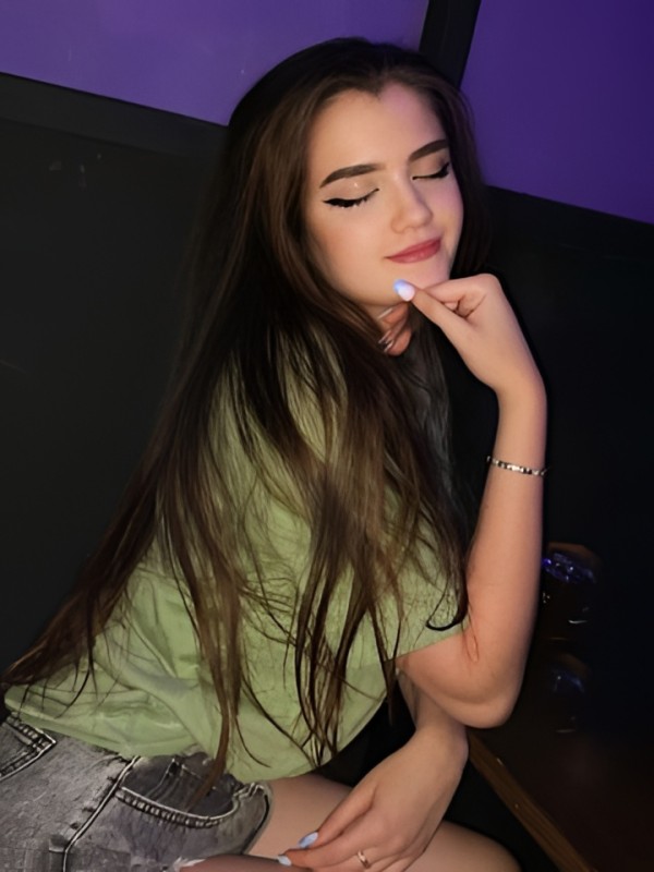 Белла привлекательная девушка из Апшеронск цена от 10000 руб