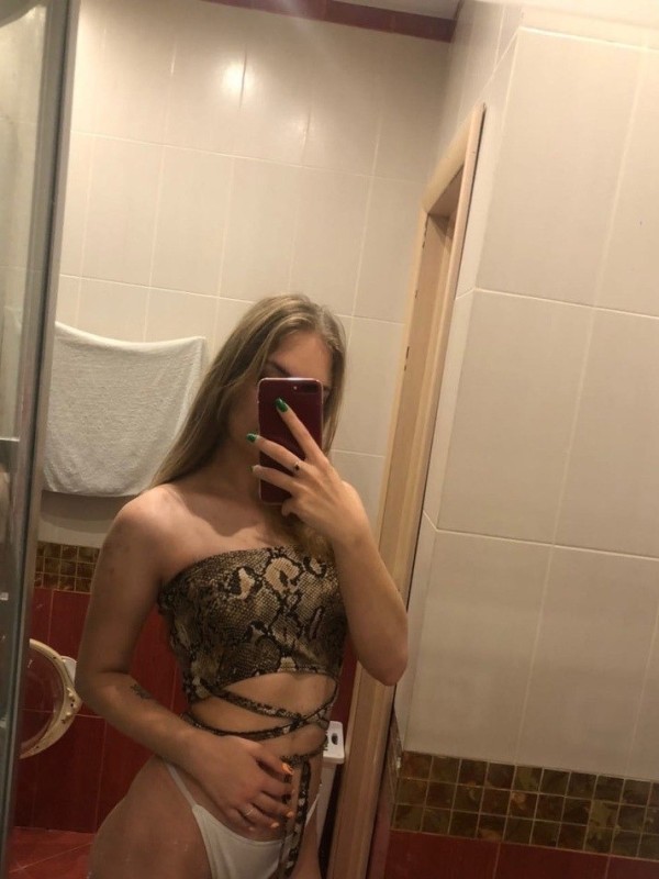 Анастасия привлекательная девушка из Апшеронск цена от 3000 руб