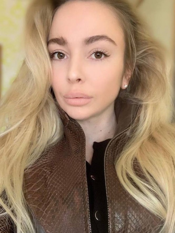 Наталия привлекательная девушка из Апшеронск цена от 3000 руб